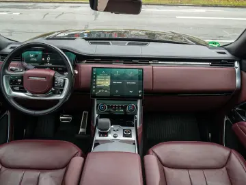 LAND ROVER Range Rover 3.0 D350 SWB Autobiography