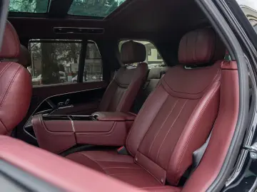 LAND ROVER Range Rover 3.0 D350 SWB Autobiography