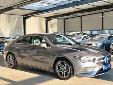MERCEDES-BENZ CLA 200 AMG LINE