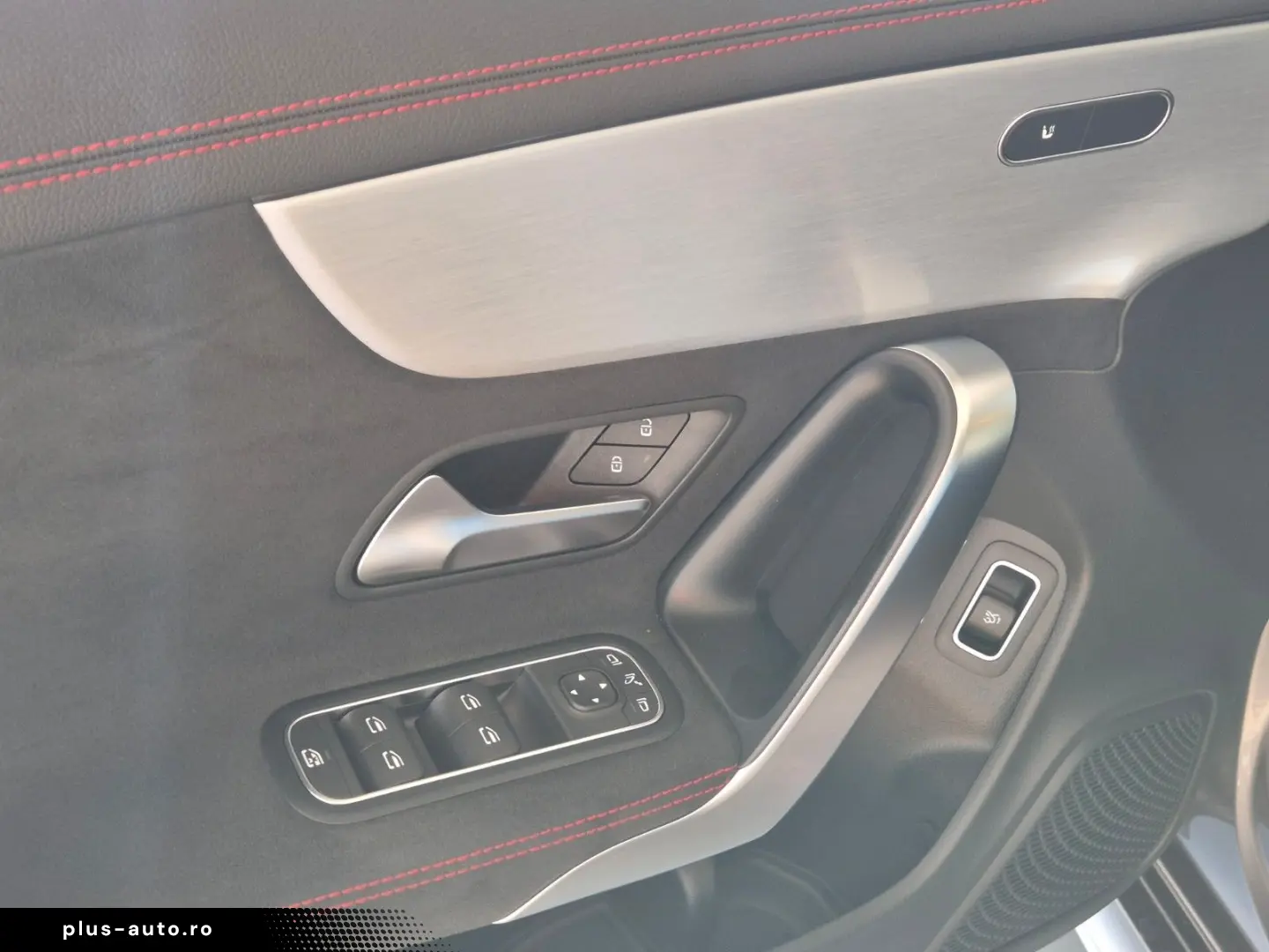 MERCEDES-BENZ CLA 200 AMG LINE