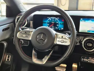 MERCEDES-BENZ CLA 200 AMG LINE