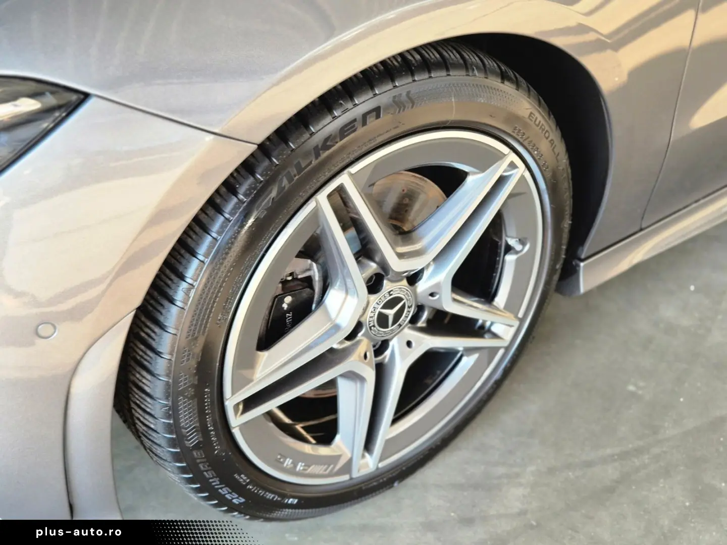 MERCEDES-BENZ CLA 200 AMG LINE