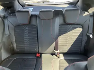 FORD PUMA 1.0 EcoBoost 125CP ST-Line X Vignale AT