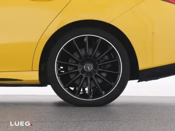 MERCEDES-BENZ CLA 250 e AMG