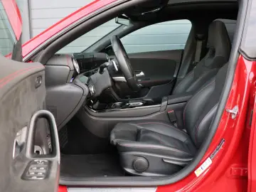 MERCEDES-BENZ CLA 250 4Matic AMG