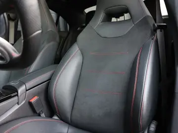 MERCEDES-BENZ CLA 250 4Matic AMG