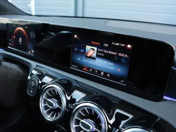 MERCEDES-BENZ CLA 250 4Matic AMG