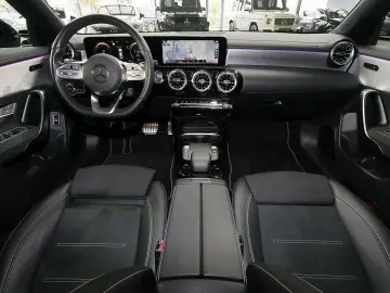 MERCEDES-BENZ CLA 250 e Coupé AMG