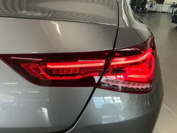 MERCEDES-BENZ CLA 220 d