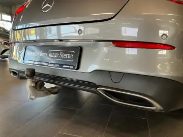 MERCEDES-BENZ CLA 220 d