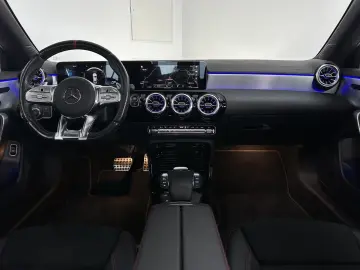 MERCEDES-BENZ CLA 35 AMG 4Matic