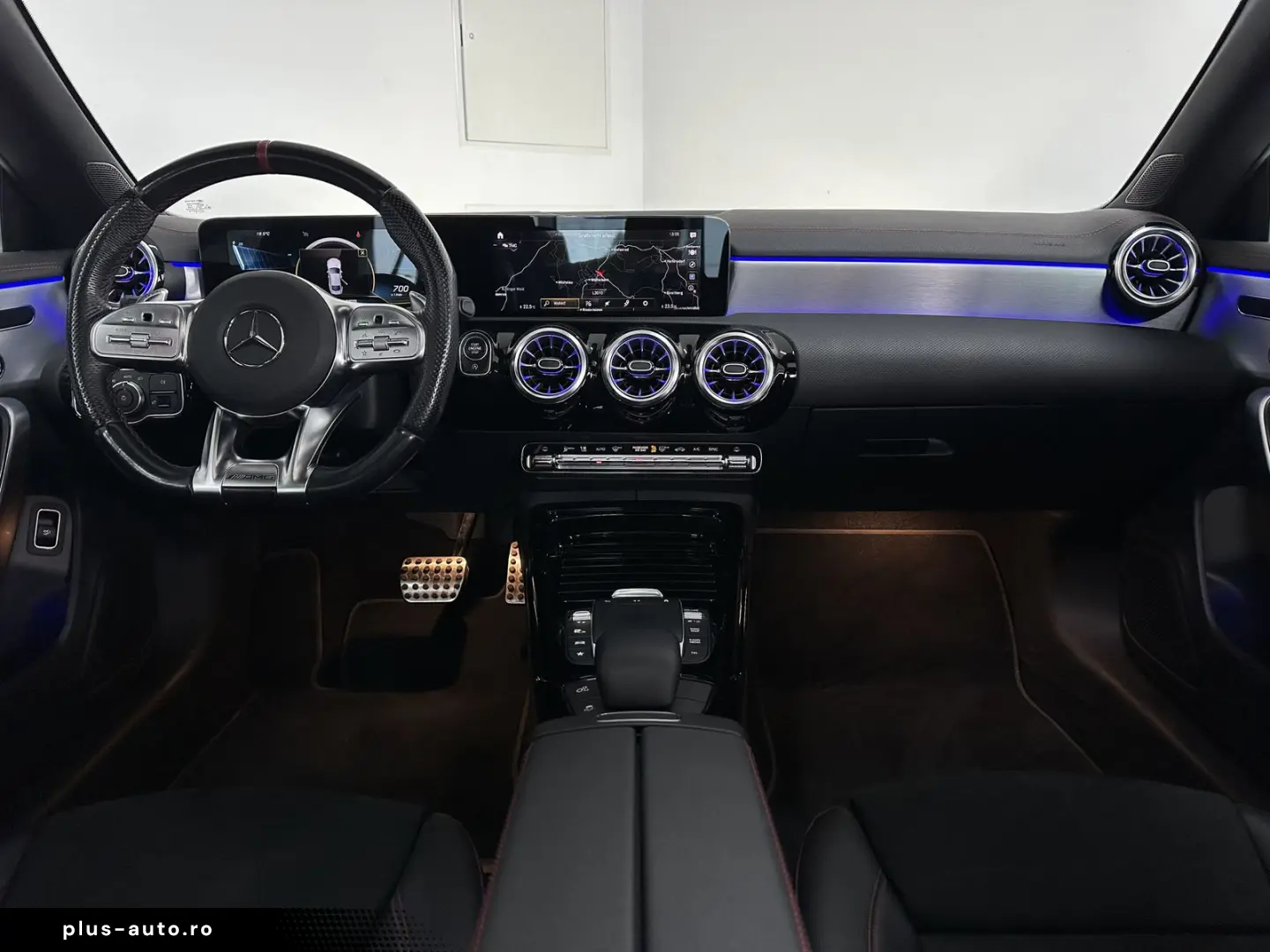 MERCEDES-BENZ CLA 35 AMG 4Matic