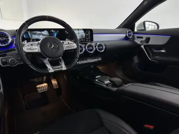 MERCEDES-BENZ CLA 35 AMG 4Matic