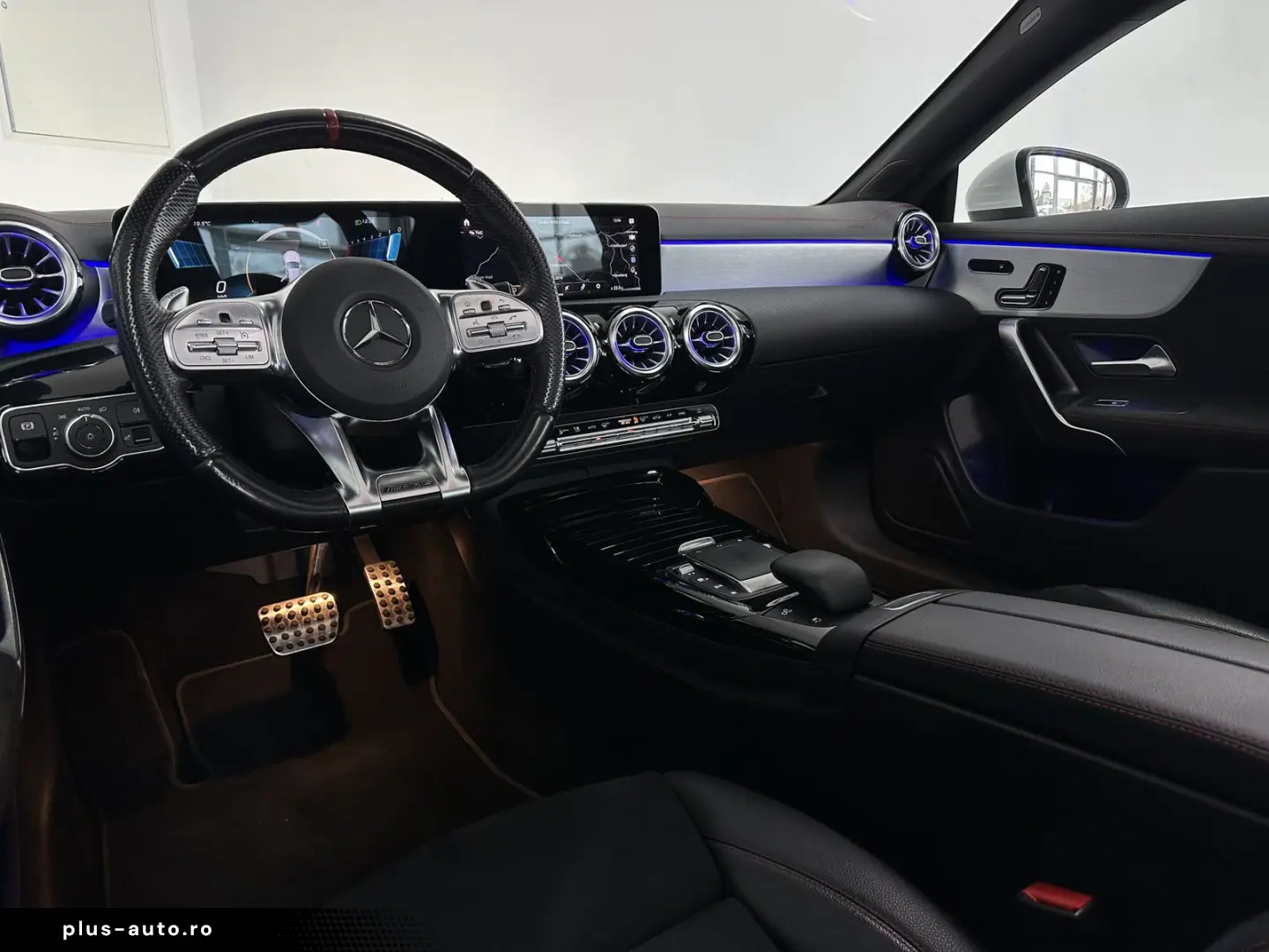 MERCEDES-BENZ CLA 35 AMG 4Matic