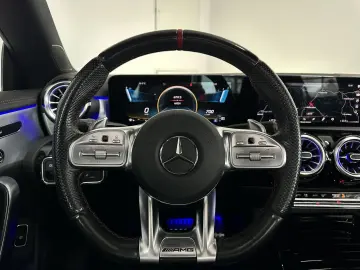 MERCEDES-BENZ CLA 35 AMG 4Matic
