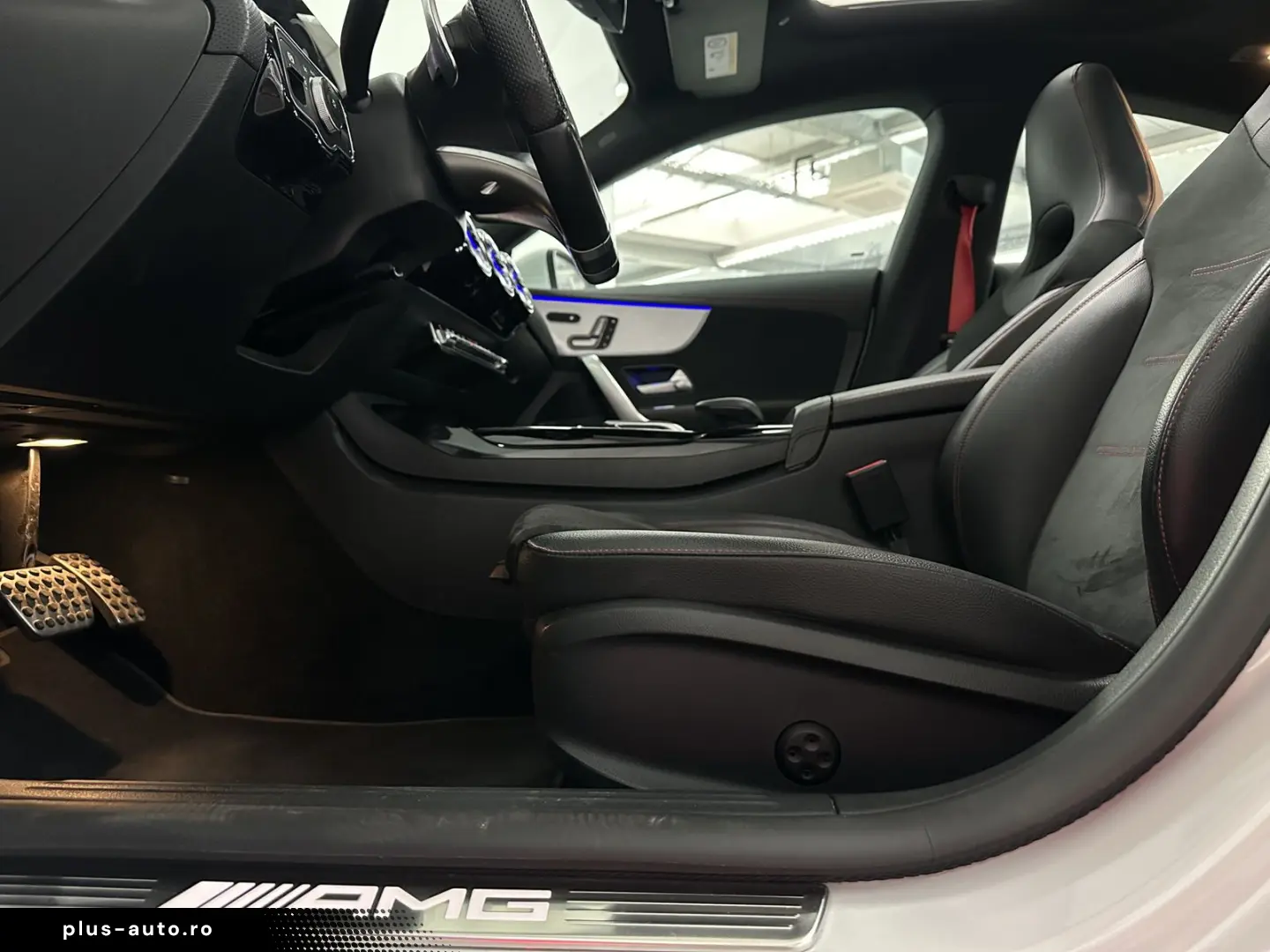 MERCEDES-BENZ CLA 35 AMG 4Matic