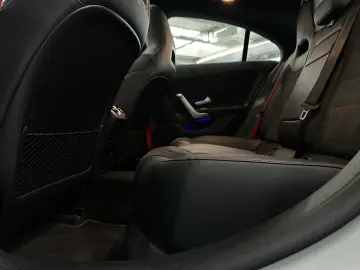 MERCEDES-BENZ CLA 35 AMG 4Matic