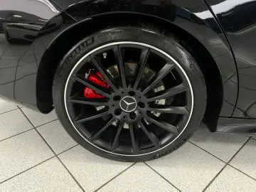 MERCEDES-BENZ CLA 35 AMG 4Matic