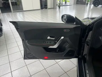 MERCEDES-BENZ CLA 35 AMG 4Matic