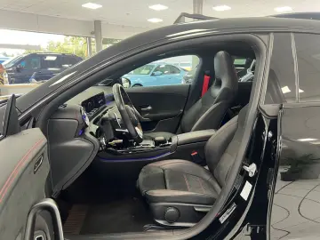 MERCEDES-BENZ CLA 35 AMG 4Matic