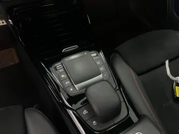 MERCEDES-BENZ CLA 35 AMG 4Matic