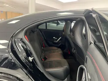 MERCEDES-BENZ CLA 35 AMG 4Matic