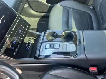 HYUNDAI TUCSON 1.6T-GDi 180CP Hybrid Luxury 7DCT 2WD