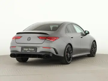MERCEDES-BENZ CLA 35 AMG 4M