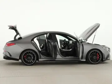 MERCEDES-BENZ CLA 35 AMG 4M
