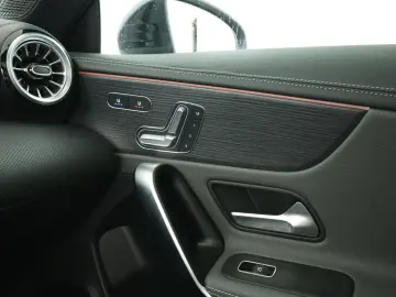 MERCEDES-BENZ CLA 35 AMG 4M