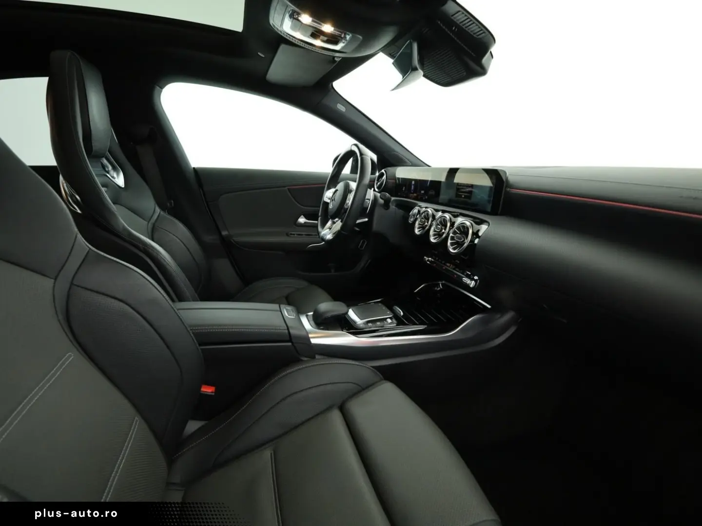 MERCEDES-BENZ CLA 35 AMG 4M