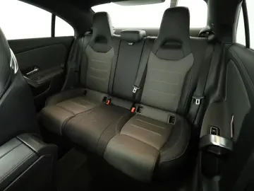 MERCEDES-BENZ CLA 35 AMG 4M