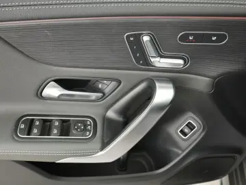 MERCEDES-BENZ CLA 35 AMG 4M