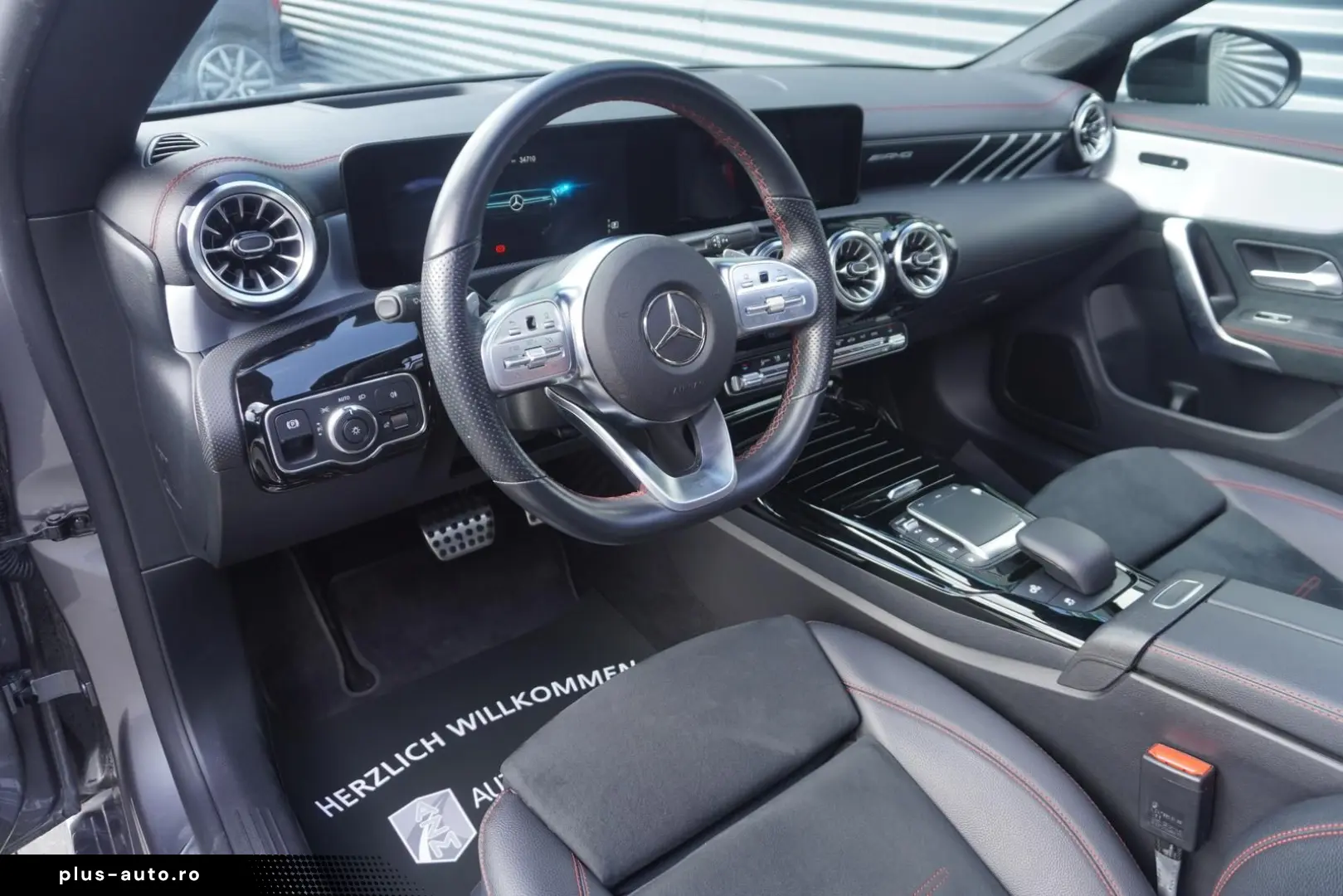 MERCEDES-BENZ CLA 35 AMG