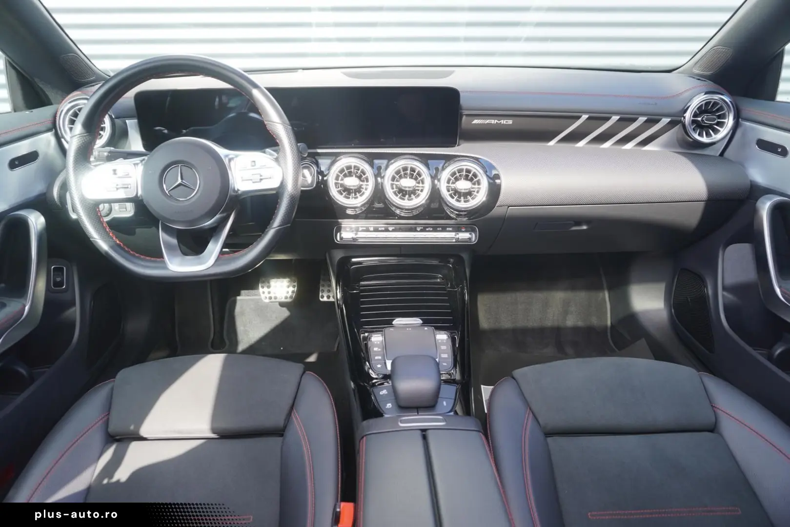 MERCEDES-BENZ CLA 35 AMG