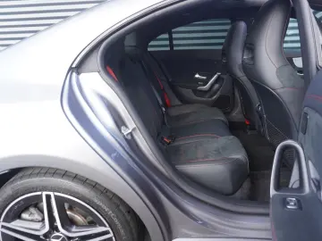 MERCEDES-BENZ CLA 35 AMG