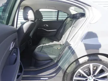 MERCEDES-BENZ CLA 35 AMG