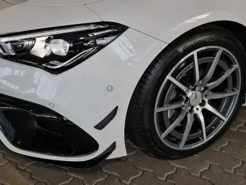 MERCEDES-BENZ CLA 45 AMG 4M