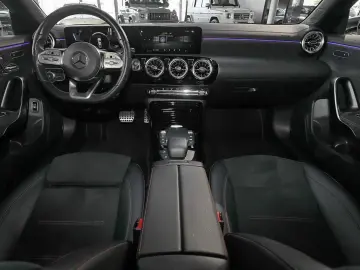 MERCEDES-BENZ CLA 45 AMG 4M