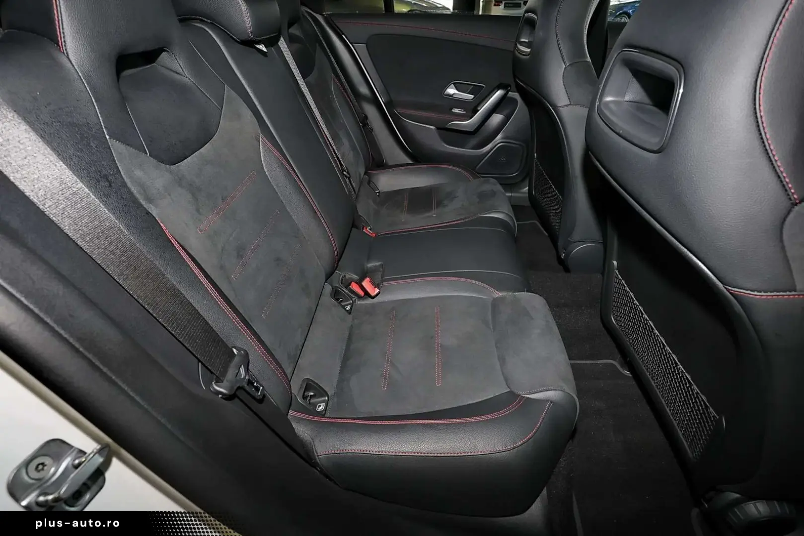 MERCEDES-BENZ CLA 45 AMG 4M