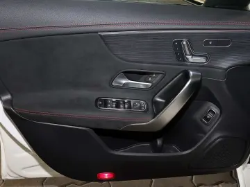 MERCEDES-BENZ CLA 45 AMG 4M