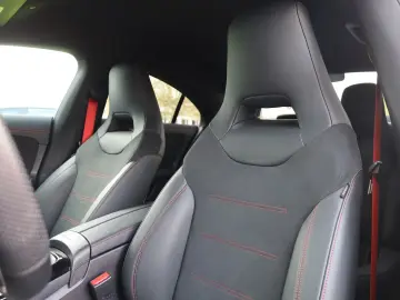 MERCEDES-BENZ CLA 35 AMG 4Matic