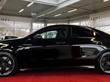 MERCEDES-BENZ CLA 45 AMG