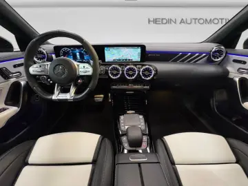 MERCEDES-BENZ AMG CLA 45 4M Coupé