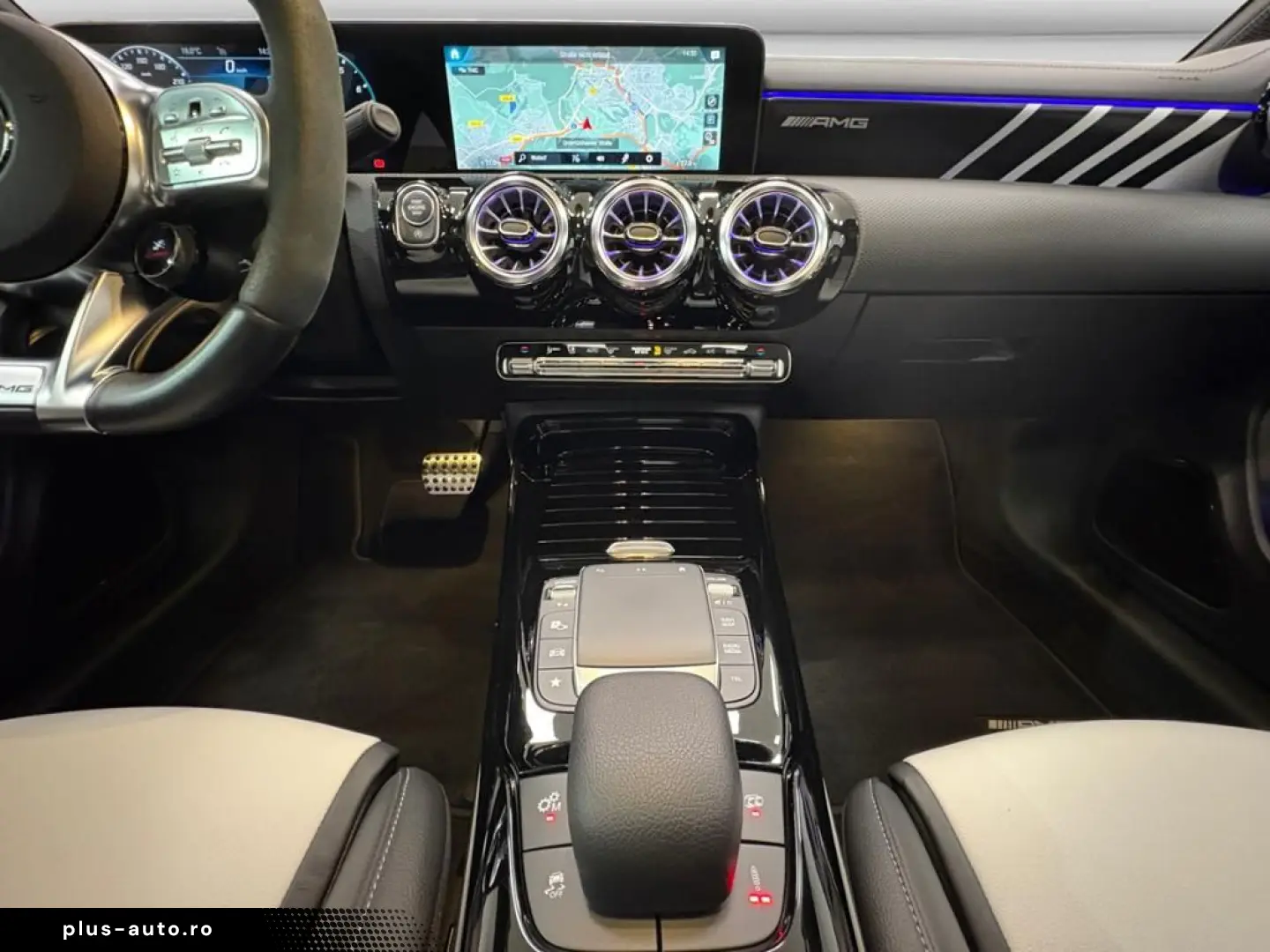 MERCEDES-BENZ AMG CLA 45 4M Coupé