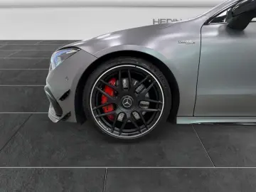 MERCEDES-BENZ AMG CLA 45 4M Coupé