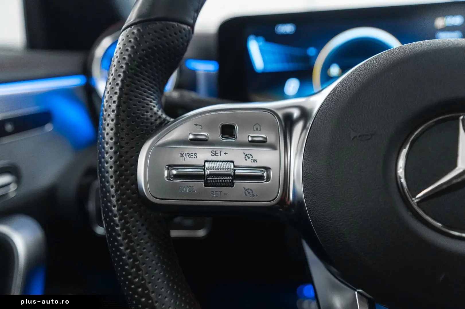 MERCEDES-BENZ CLA 45 AMG 4MATIC