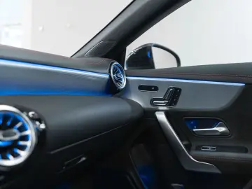 MERCEDES-BENZ CLA 45 AMG 4MATIC