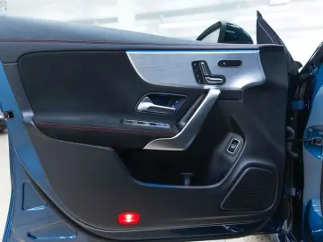 MERCEDES-BENZ CLA 45 AMG 4MATIC