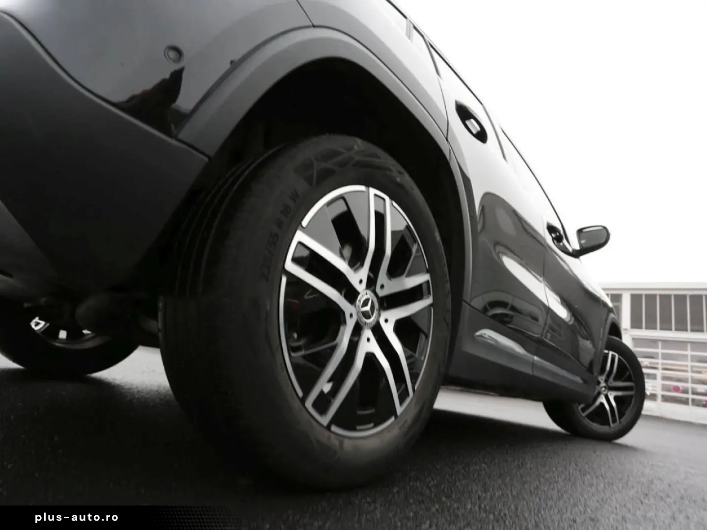 MERCEDES-BENZ GLA 200 d 4M